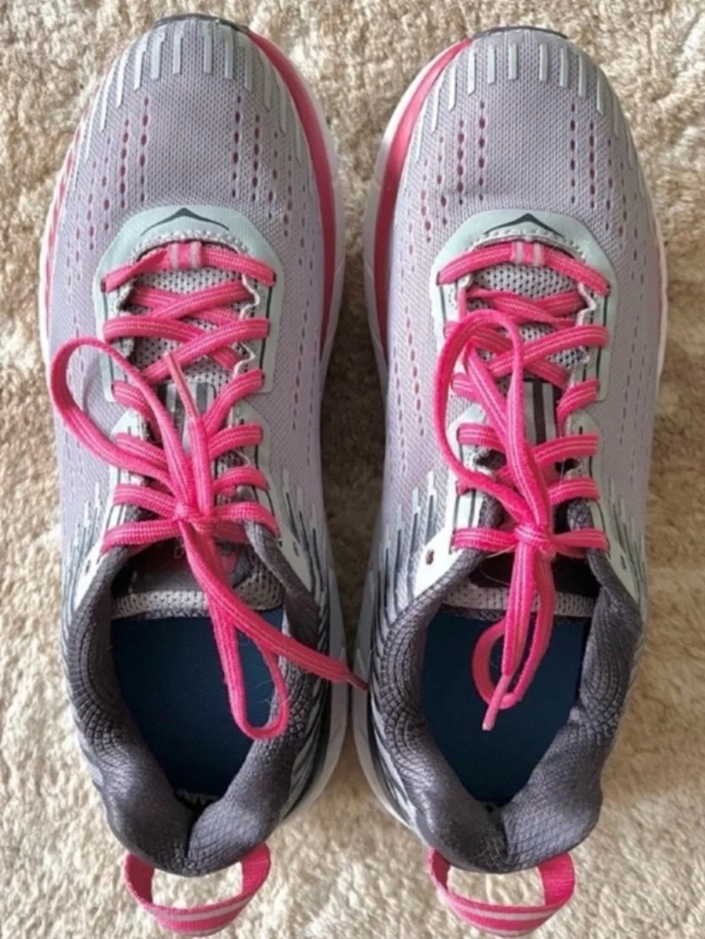 Hoka One One clifton light